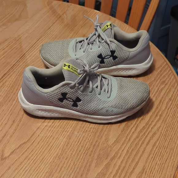 Under Armour Gray Athletic Shoes main image 5